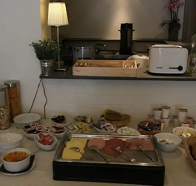 Hotel Anvers-1